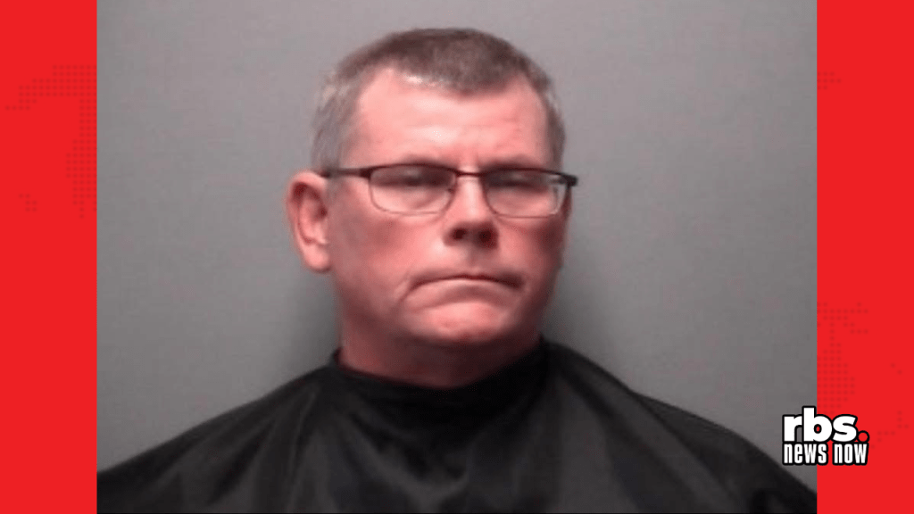 High school teacher accused of sending inappropriate messages to&nbsp;student